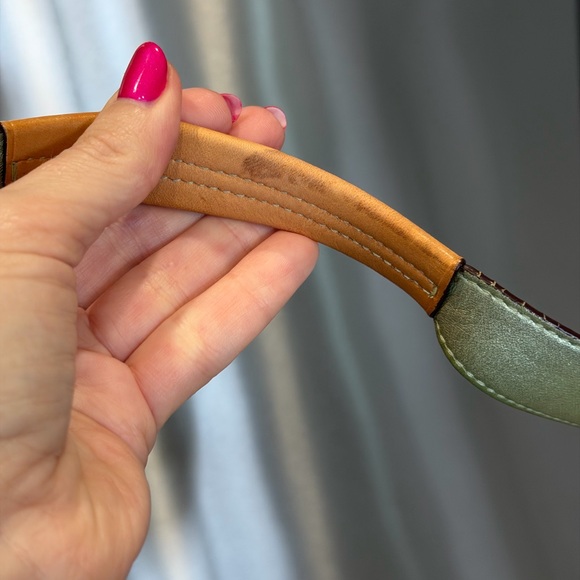 RARE VINTAGE Coach Green and Tan Shoulder Bag with Butterfly Accents - Picture 4 of 6